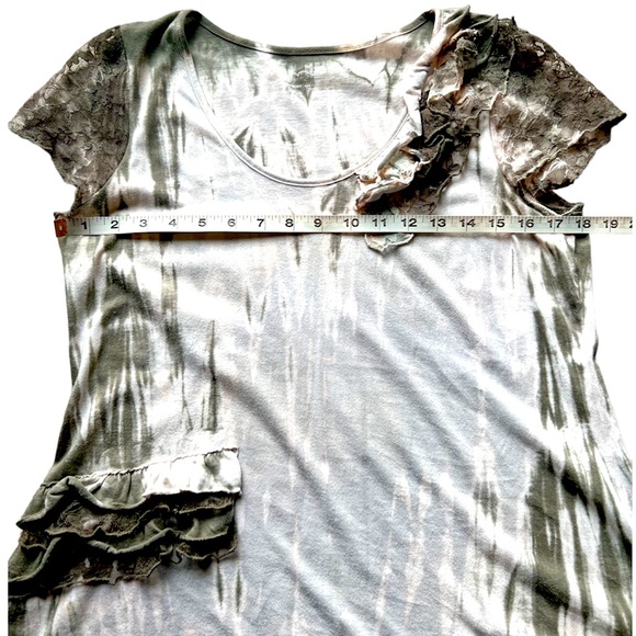 RXB | WHITE & SAGE TIE DYE RUFFLED LACE TUNIC TOP - Picture 6 of 8